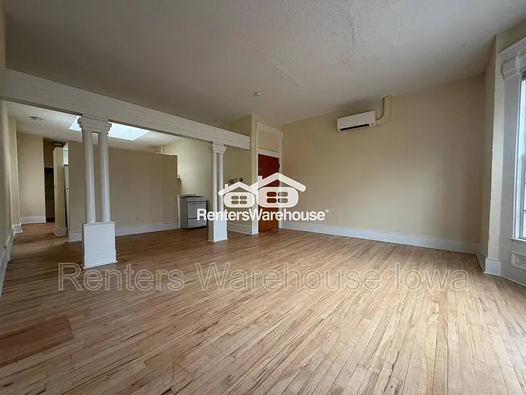 1215 25th St #1 — Photo 10