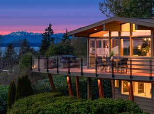 8737 Fauntlee Crst SW, Seattle, WA 98136