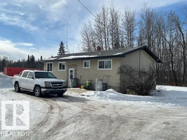 5116 50th St, Onoway, AB T0E 1V0
