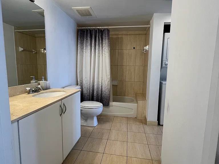 1750 N Bayshore Dr #0 — Photo 9