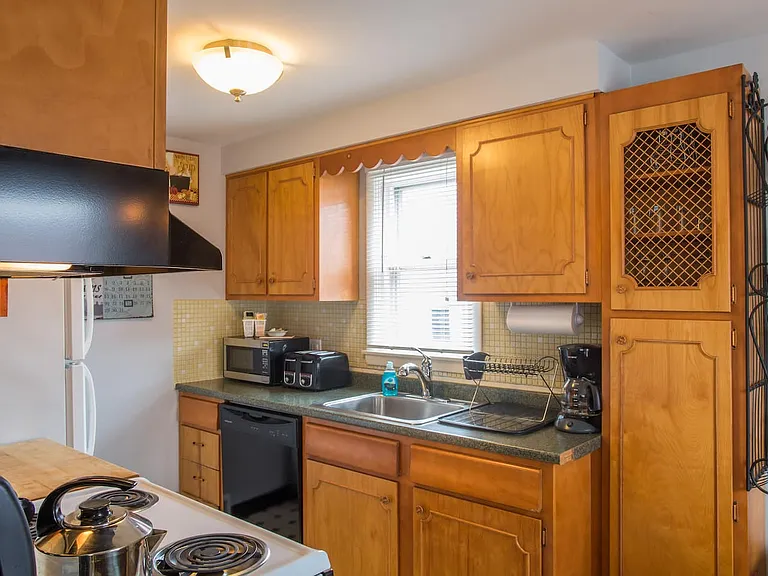 151 Linwood Ave #4L — Photo 10