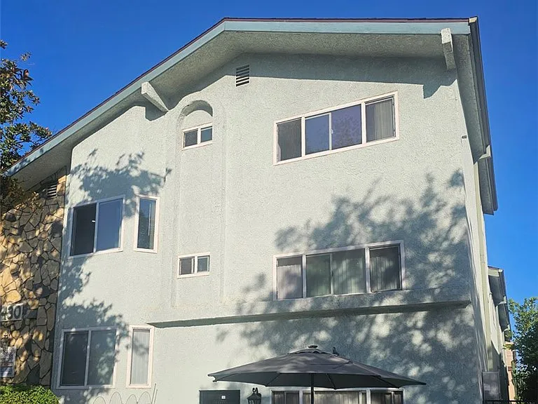 430 E Valencia Ave #D — Photo 1