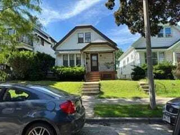 3415 West Arthur AVENUE, Milwaukee, WI 53215