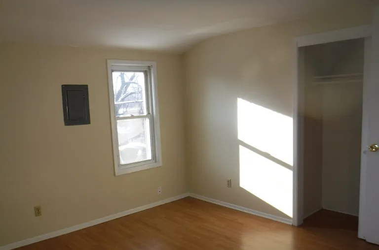 513 N Oak Ave #1/2 — Photo 2