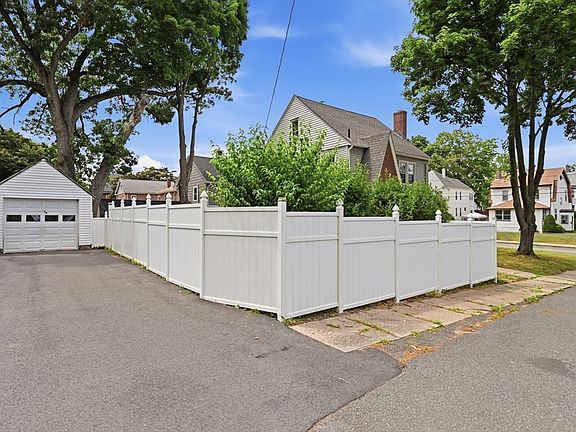 4th image of 3 Pinehurst Rd