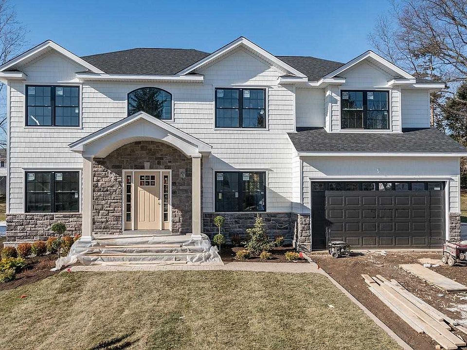 1st image of 270 Gramercy Dr