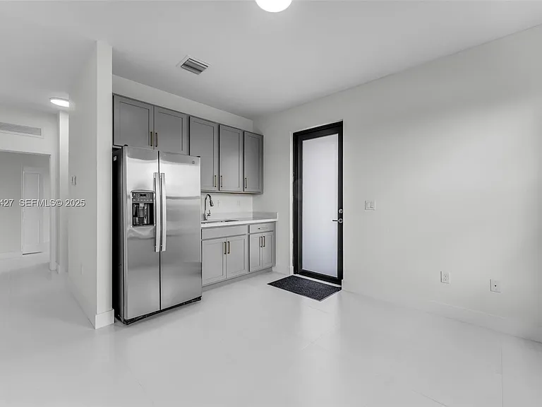 SW 196th Ave — Photo 3