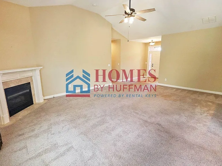2966 Megan Dr — Photo 5