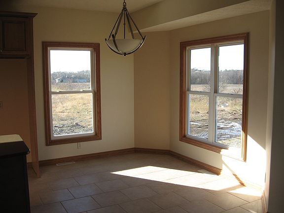 5th image of 2813 Deborah Dr