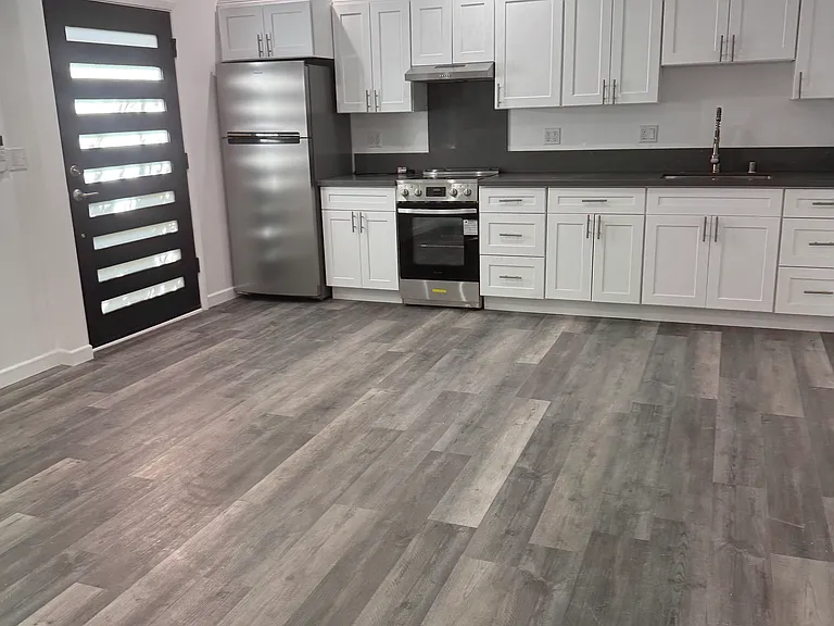 1102 Centinela Ave #B — Photo 8