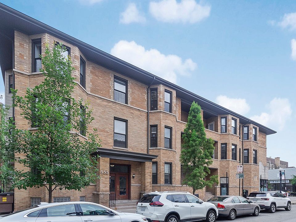 1st image of 555 W Briar Pl APT 201