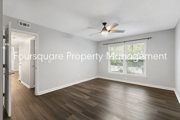 110 Oak Hollow Ct #110 — Photo 29