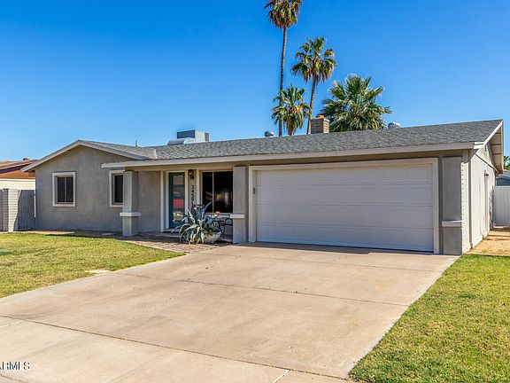 3rd image of 3459 E LAUREL Lane