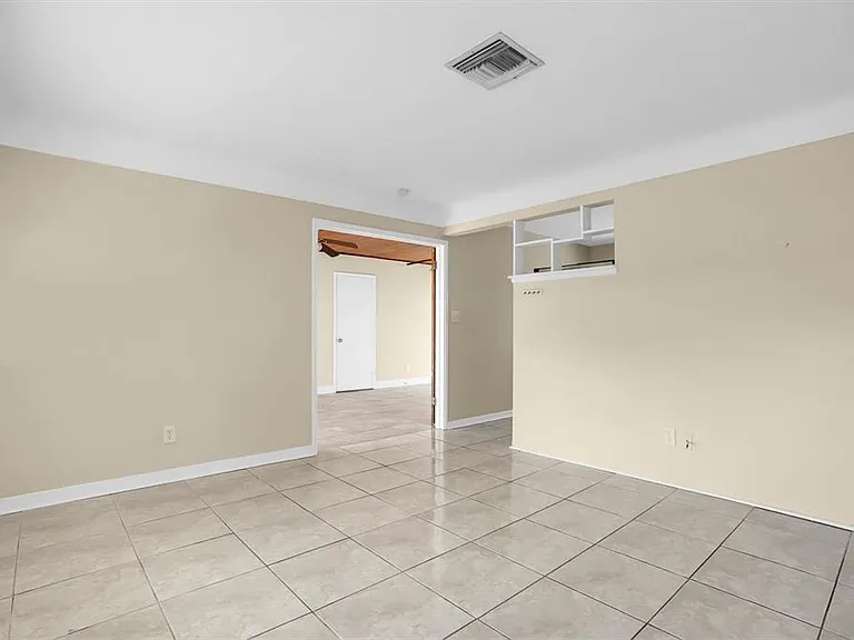 430 55th St N — Photo 5