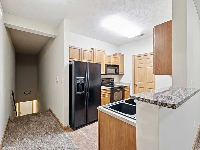 Stone Ridge Estates Apartments & Duplexes — Photo 55