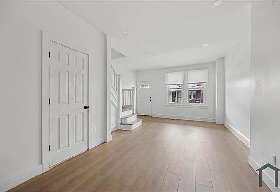 4th image of 5831 Osage Ave