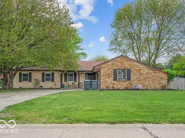 387 Pleasantview Blvd, Greenwood, IN 46142