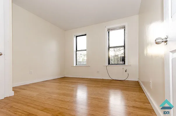 Rented by EXR | media 21