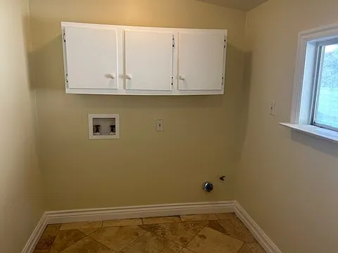 15901 Del Prado Dr — Photo 2