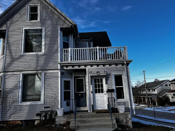 142 E Van Buren St, Pt Washington, WI 53074