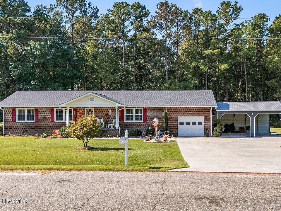 1st image of 111 Pineland Woods Drive