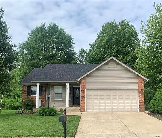 1st image of 21 Charles Dr