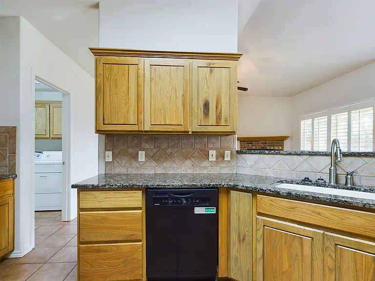 605 Paintbrush Hollow St — Photo 10