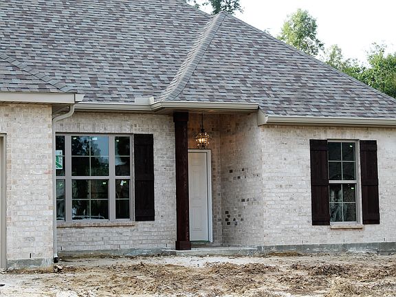 2nd image of 509 Nelson Ct