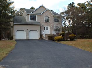 2 Abigail Ct, Jackson, NJ