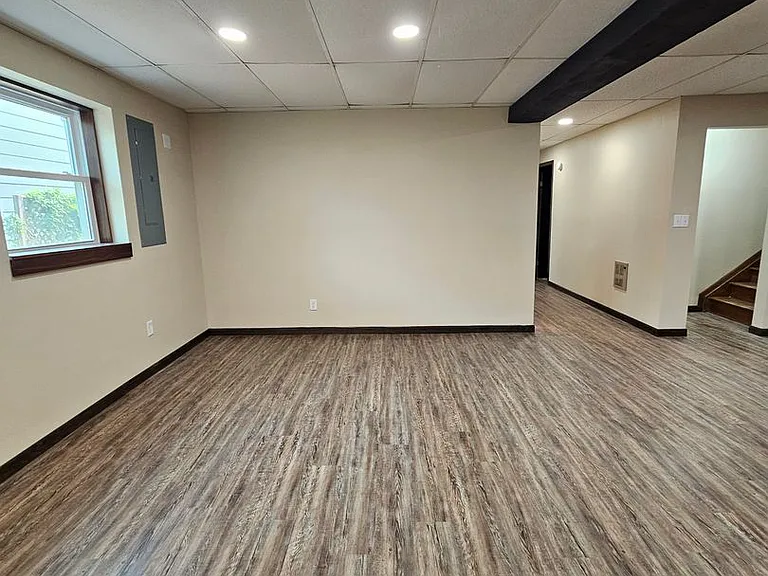 427 City Springs Ln — Photo 16