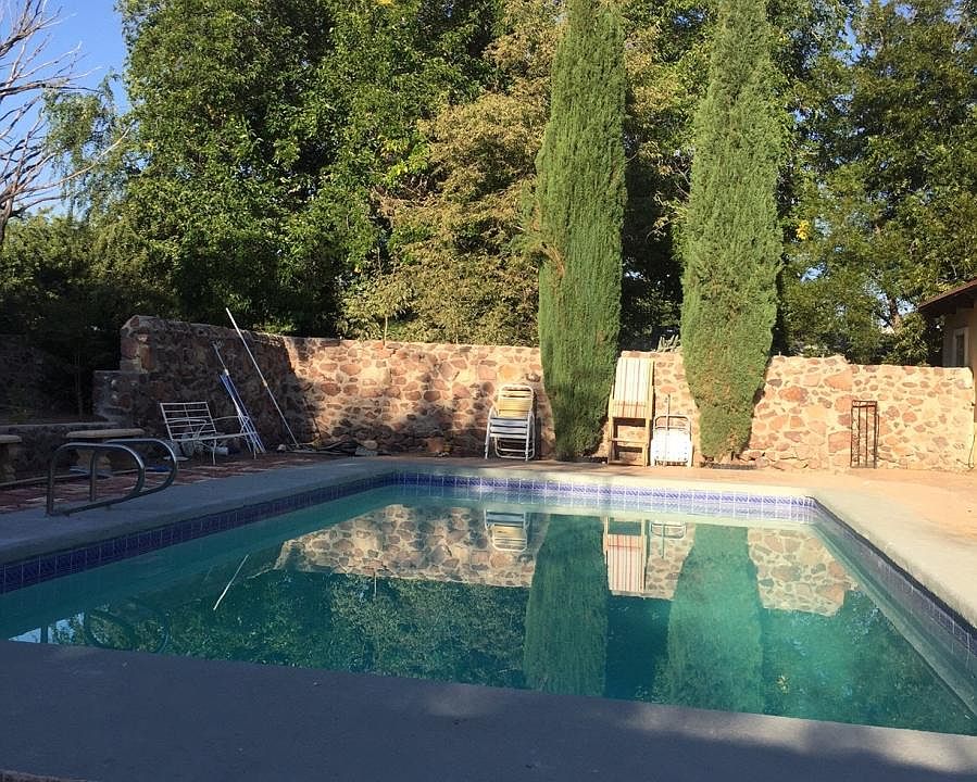 1st image of 712 Meadowlark Dr