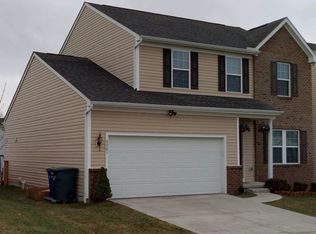 6981 Granite Falls Dr, Blacklick, OH 43004
