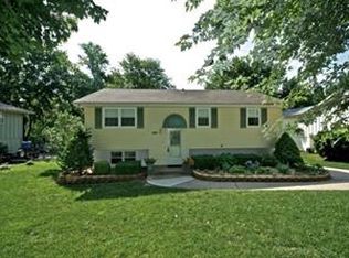 203 Lee Dr, Liberty, MO 64068