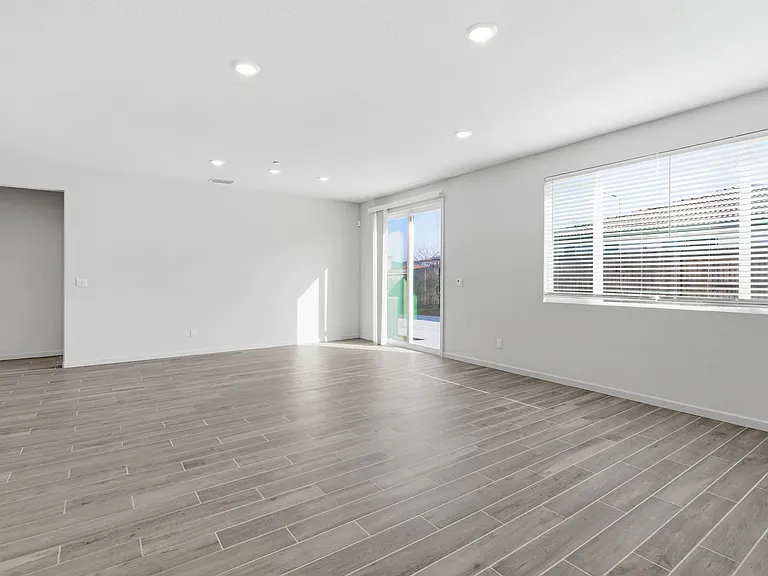 1808 Tiki Ave — Photo 8