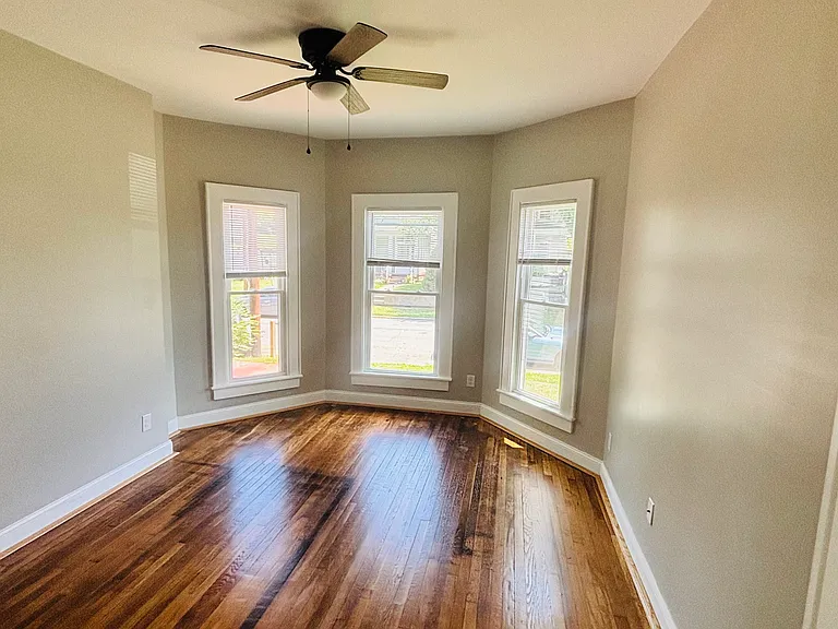 220 E Main St #A — Photo 3