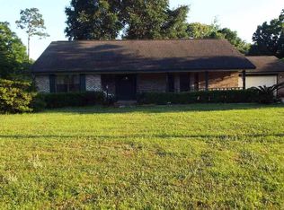 3909 Redbud Ln, Pace, FL 32571