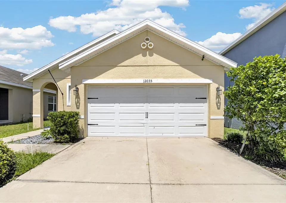 12035 Suburban Sunrise St