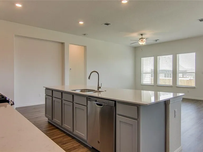 244 Glen Arbor Dr — Photo 7