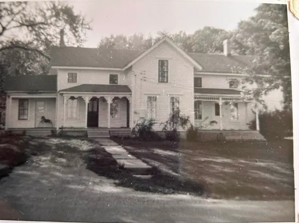 825 County Road Mm, Oregon, WI 53575