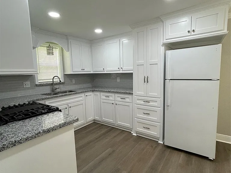 309 Ryan St — Photo 15
