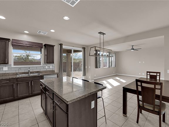 4th image of 8997 Vista Pines St