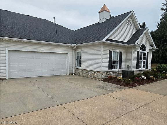 2nd image of 3235 Elizabeth Dr #24