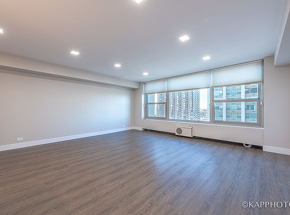 3rd image of 3600 N Lake Shore Dr APT 1310