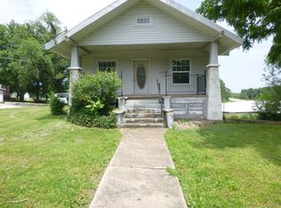 504 S Cedar St, Buffalo, MO 65622
