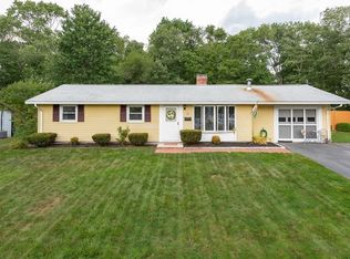 20 Leatherchip Rd, Holbrook, MA 02343