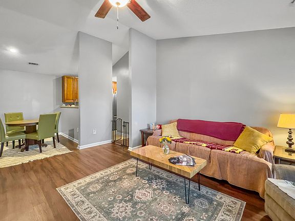3rd image of 188 Midland Pkwy APT 310