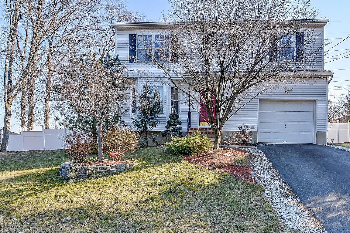 68 Whitehead Ave, Sayreville, NJ 08872 Zillow