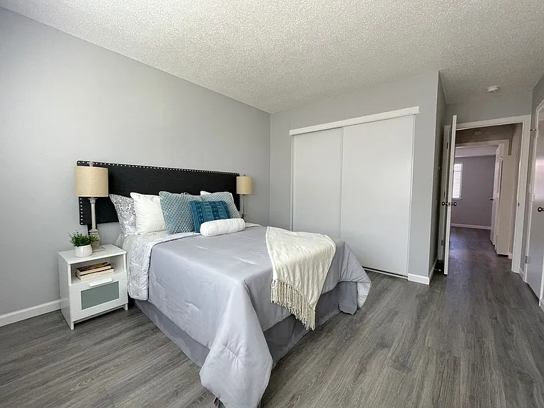 515 Camanche Lane - Summer Gardens Apartments — Photo 16