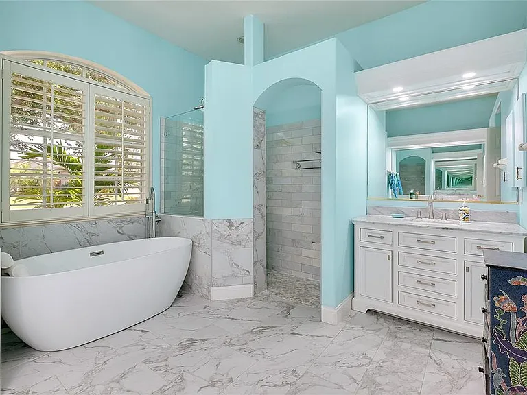 360 Cedarbrook Ct — Photo 11