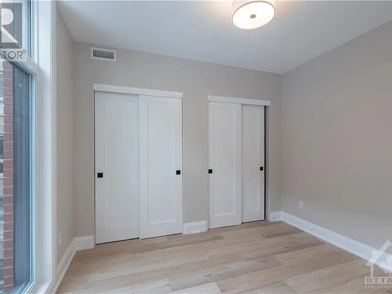 58 Florence St — Photo 41